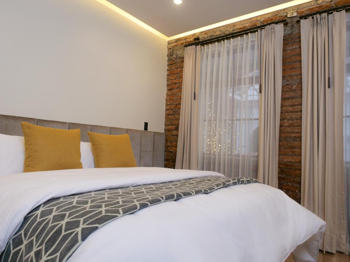 Wanderlot - Hotel Plaza Central Riobamba Extérieur photo