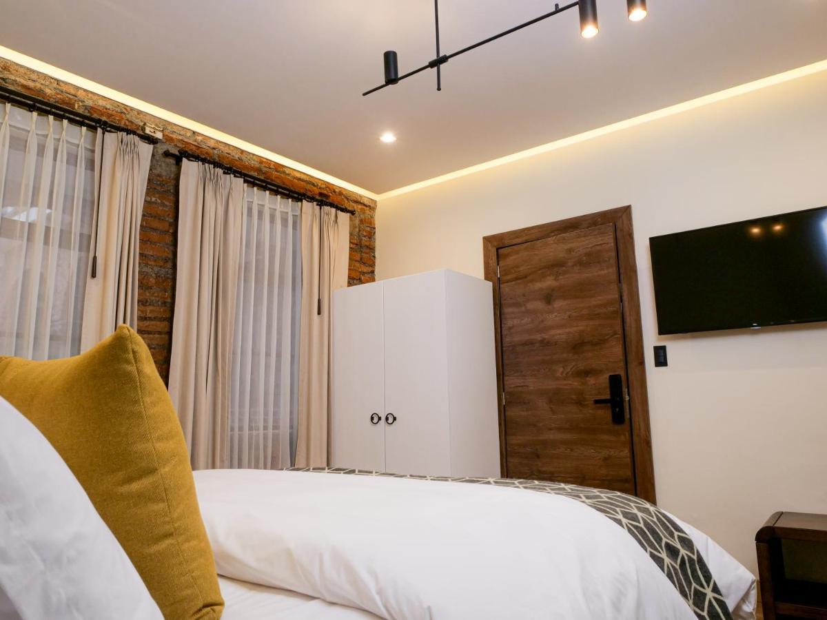Wanderlot - Hotel Plaza Central Riobamba Extérieur photo