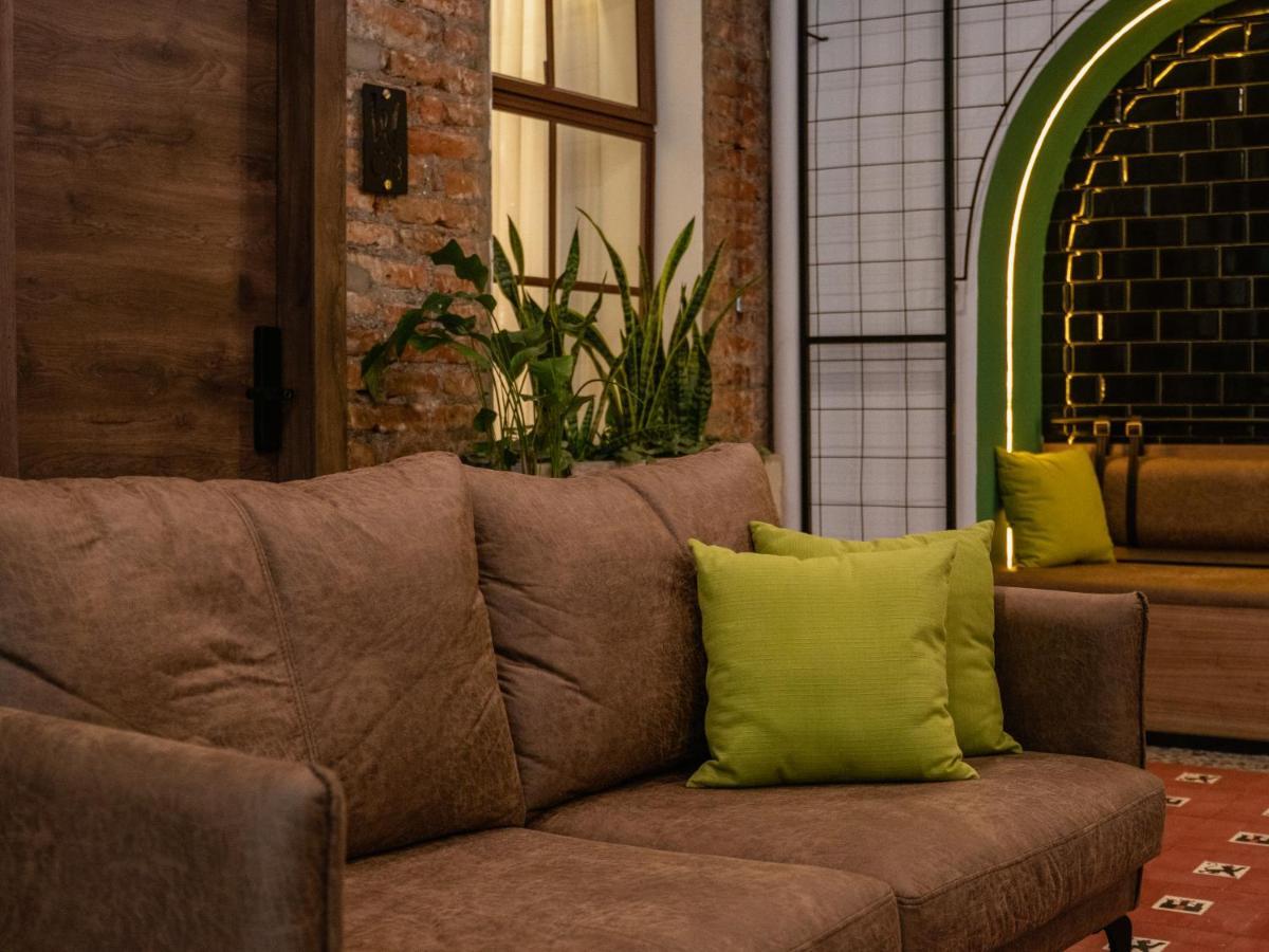 Wanderlot - Hotel Plaza Central Riobamba Extérieur photo