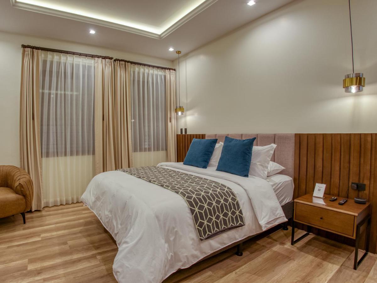Wanderlot - Hotel Plaza Central Riobamba Extérieur photo